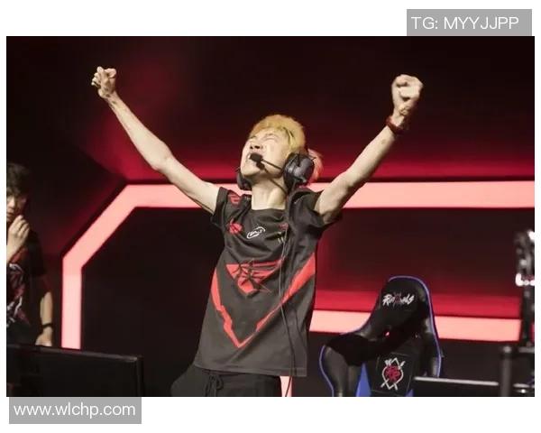 FPX战队在洲际赛中的辉煌历程与突破之路全景回顾